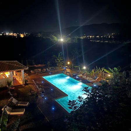 Kapetanios Luxury Aparthotel Agios Georgios  Luaran gambar